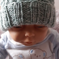 Handgestrickte Puppenmütze...