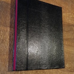Orientalisches schwarzes Notizbuch