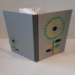 Livre en toile avec décors